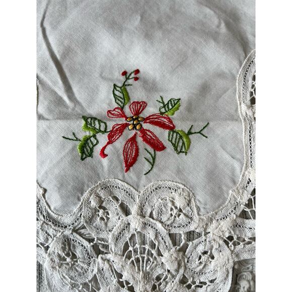 Bread Basket Liner Bun Warmers White Perma-Press Cloth with Floral Embroidery - Picture 2 of 9